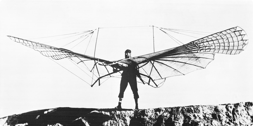 Отто Лилиенталь со складным планером, 1893 год / Bettmann / Getty Images